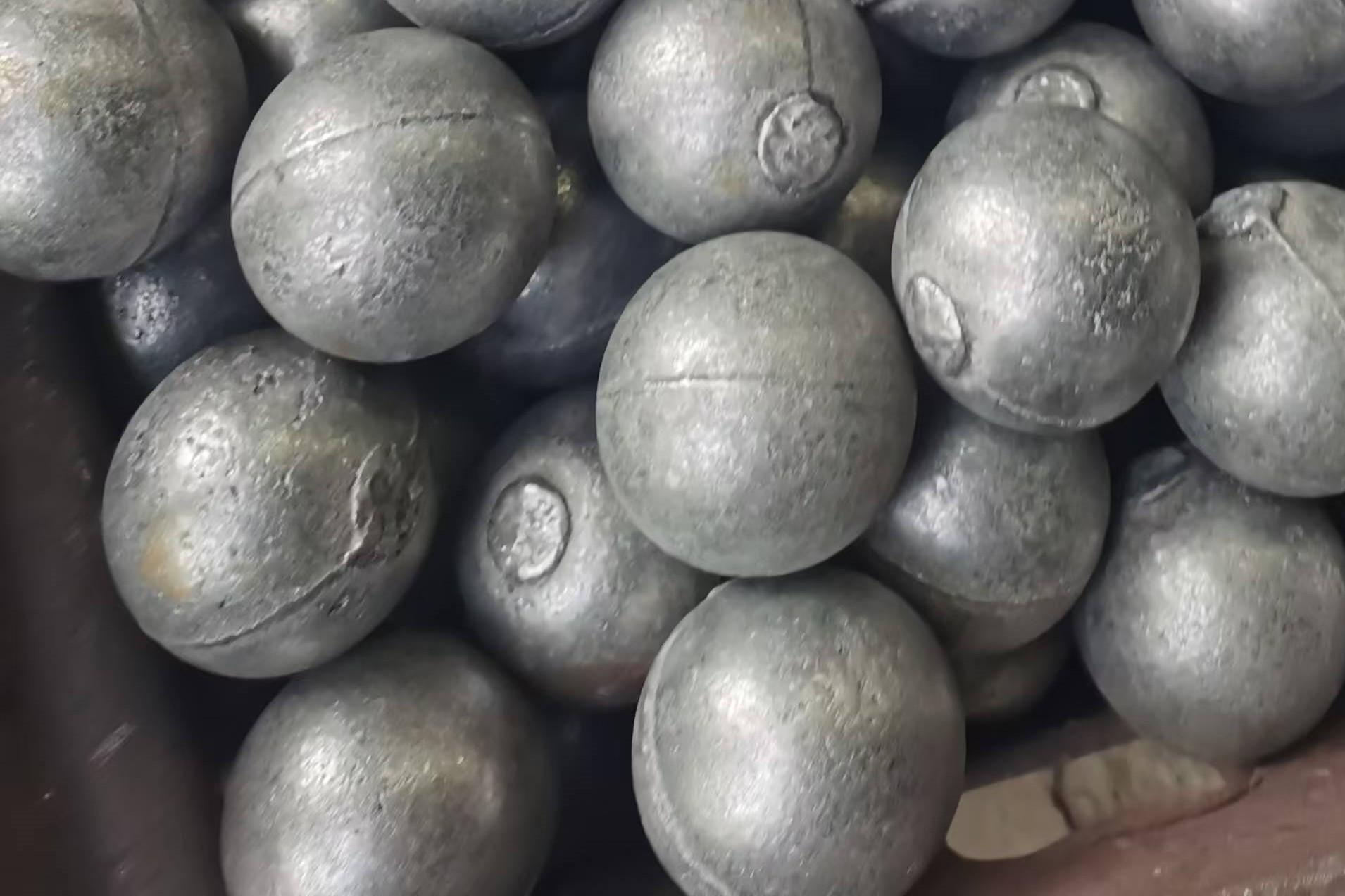 High and Super High Chromium Cast Grinding Ball